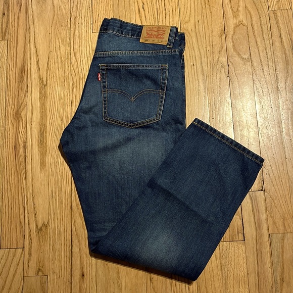 Levi’s Denim Jeans - Picture 1 of 6